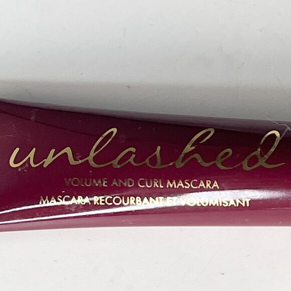 Wander Beauty Unleashed Volume & Curl Mascara Tarmac Black .31 fl oz 9g New - Picture 2 of 5